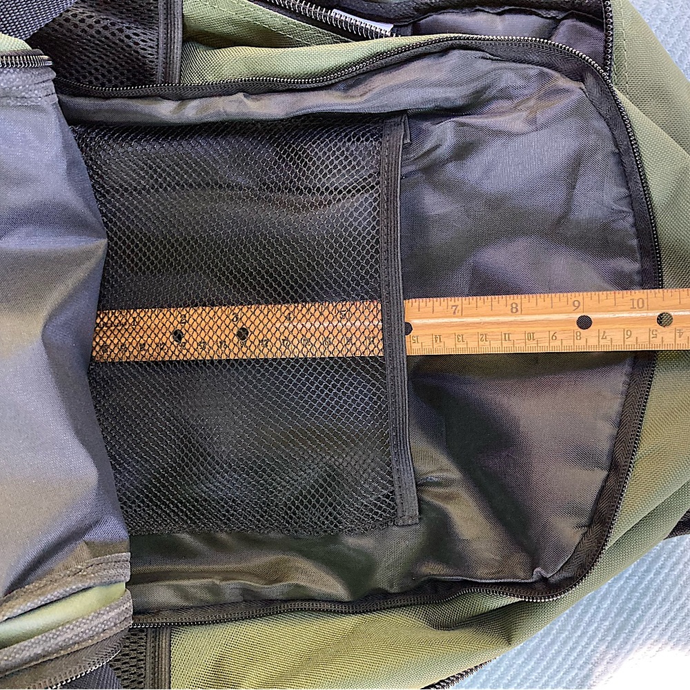 Backpack Avocado Green with Black Trim Side Pockets New 19” Unisex - Picture 13 of 16